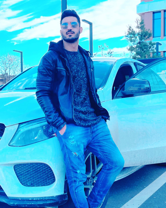 Younes Hamza ar fi bătut și amenințat un prieten / (Sursa: Instagram)