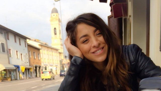 Adio lotiuni scumpe si creme costisitoare! Vezi cum se demachiaza Ruby! S-ar putea sa nu fie chiar pe gustul tau!
