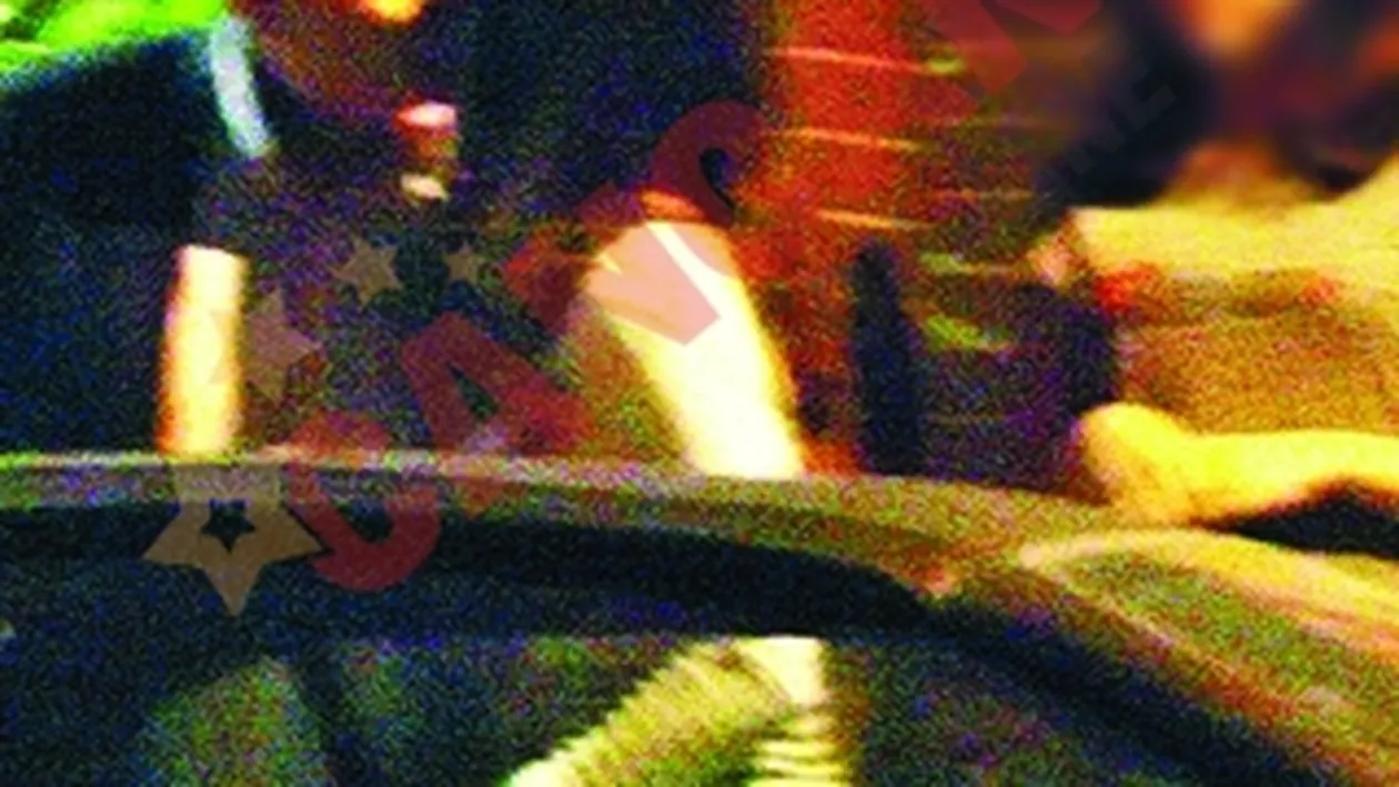 Ministrul Vladescu isi saruta iubita pe strada