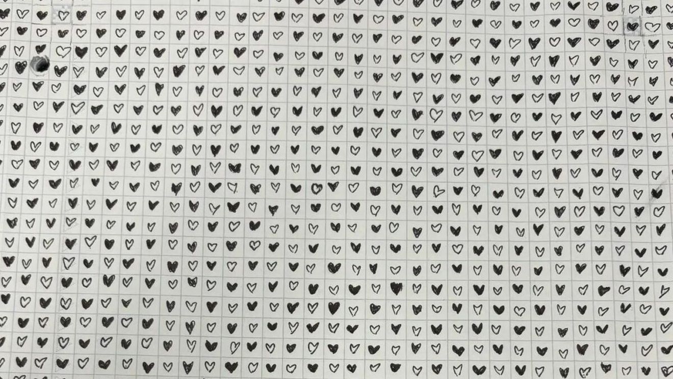 Test IQ | Numai cei cu ochi de vultur găsesc inima întoarsă din imagine, în 20 de secunde!