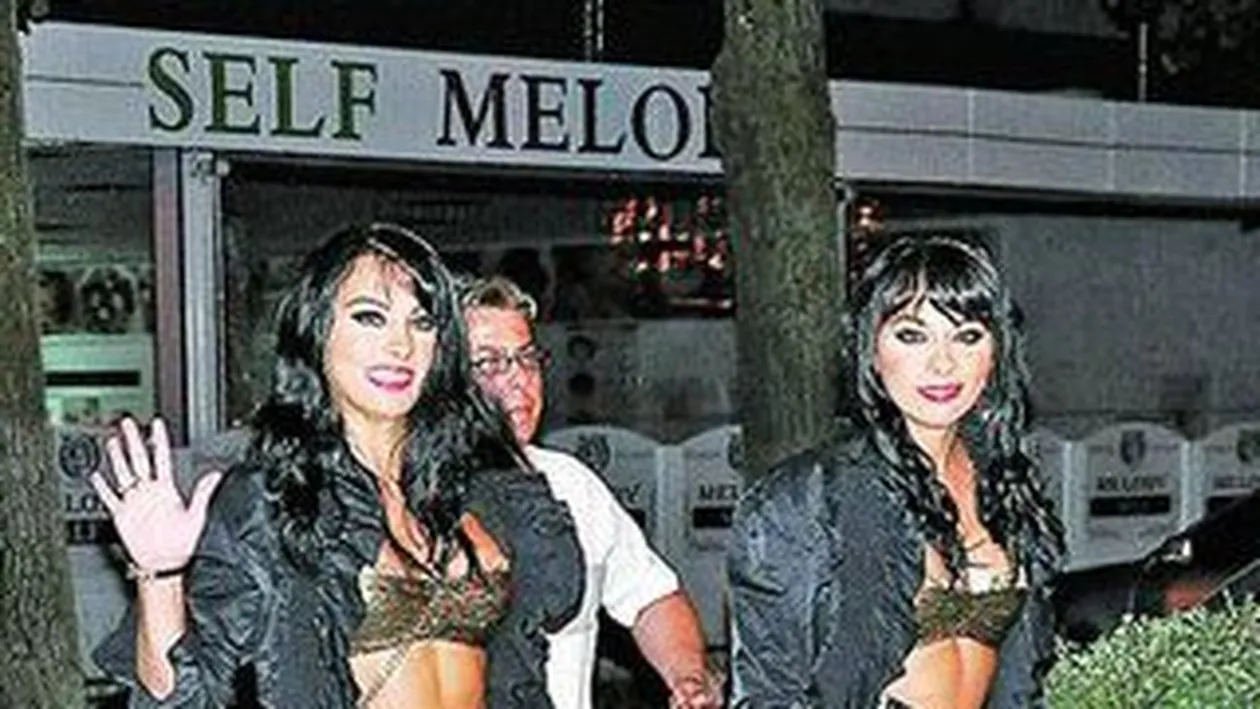 Cheeky Girls, in faliment? Au venit cu masina din Anglia, au cantat pe 2.000 de euro si au dormit la un hotel de numai doua stele