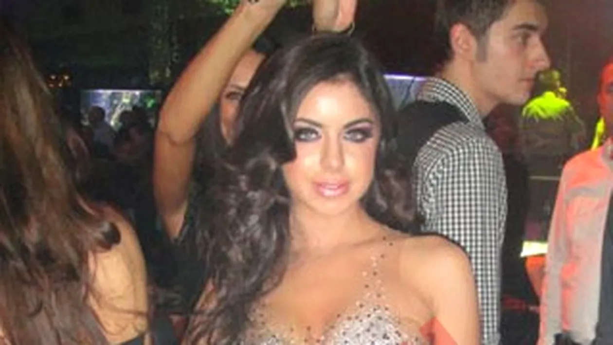 Natalia Mateut a facut show de ziua ei in club