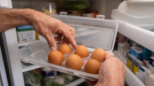 Nu e o glumă! Cât a ajuns să coste un cofraj de ouă în supermarketurile din România: ”Ce e în neregulă cu țara asta?!”