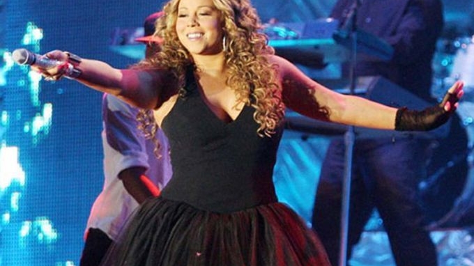 MARIAH CAREY este de nerecunoscut! Artista a TOPIT kilogramele în plus şi arată senzaţional 