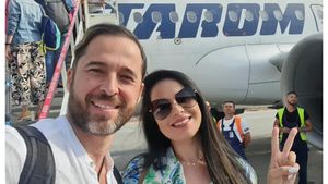 De asta au divorţat? Ce i-a spus mama lui Dinu Maxer despre Deea, înainte de separare: "Asta nu mai e..."