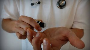 O mamă din Cluj a reclamat la Poliție un medic de la Pediatrie. Îl acuză că i-a cerut să se dezbrace