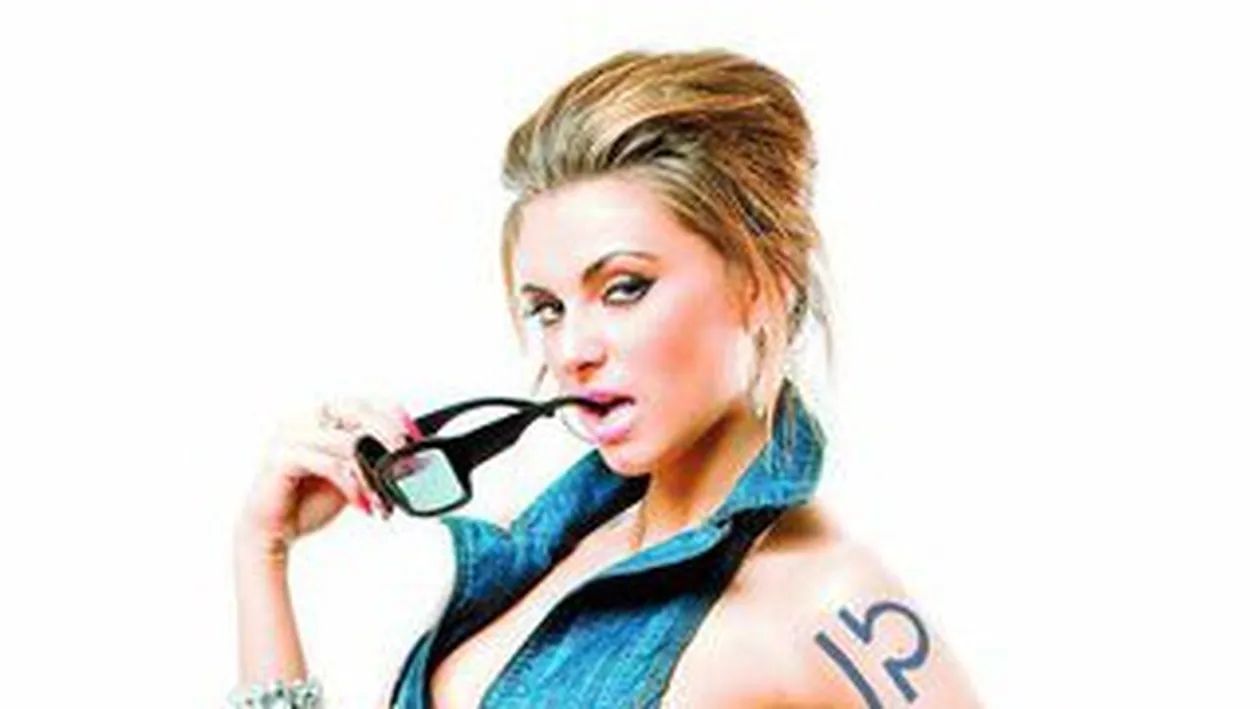 Bat clopote de nunta in primavara