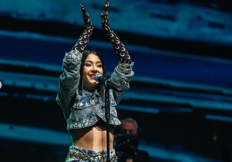 Nicole Cherry a găsit “Moşul” perfect! Îi îndeplineşte fiecare dorinţă: “El se ocupă să bifeze câte un obiect…”