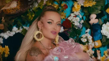 Delia a strâns peste 5000 de like-uri într-o oră, dar fotografia a depășit orice limită