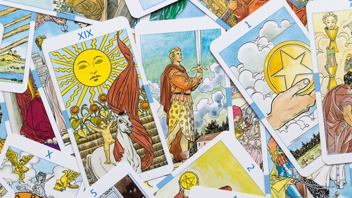 Cartea de Tarot de azi, 9 aprilie 2026. Judecata, guvernată de Pluto, îți arată că e timpul pentru o schimbare uriașă