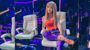 Andreea Bălan, surprinsă în timp ce mânca la filmările de la Te Cunosc de Undeva! Privirile multora au fost ațintite spre ce avea în caserolă artista