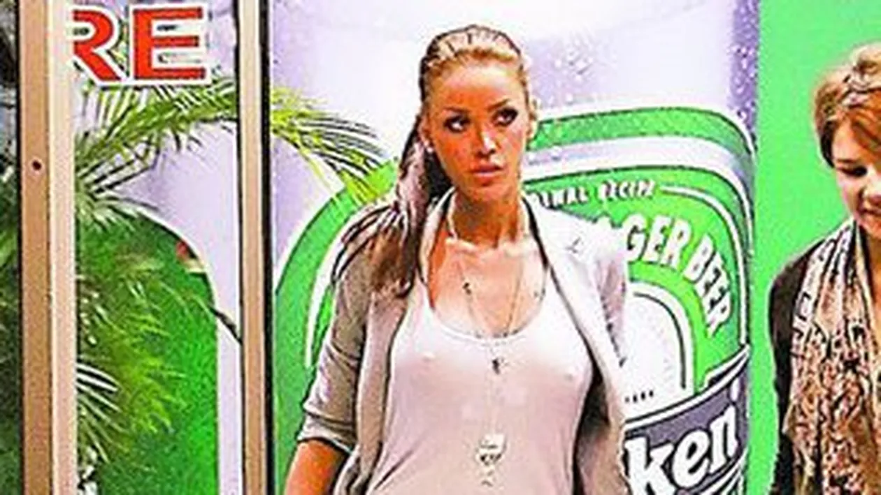 Despartirea de Adrian Cristea i-a luat mintile Biancai Dragusanu! Si-a muscat de san o prietena