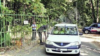 Sinucigasul din Baneasa, parasit de mic de familie! S-a impuscat in gura in poligonul de tir