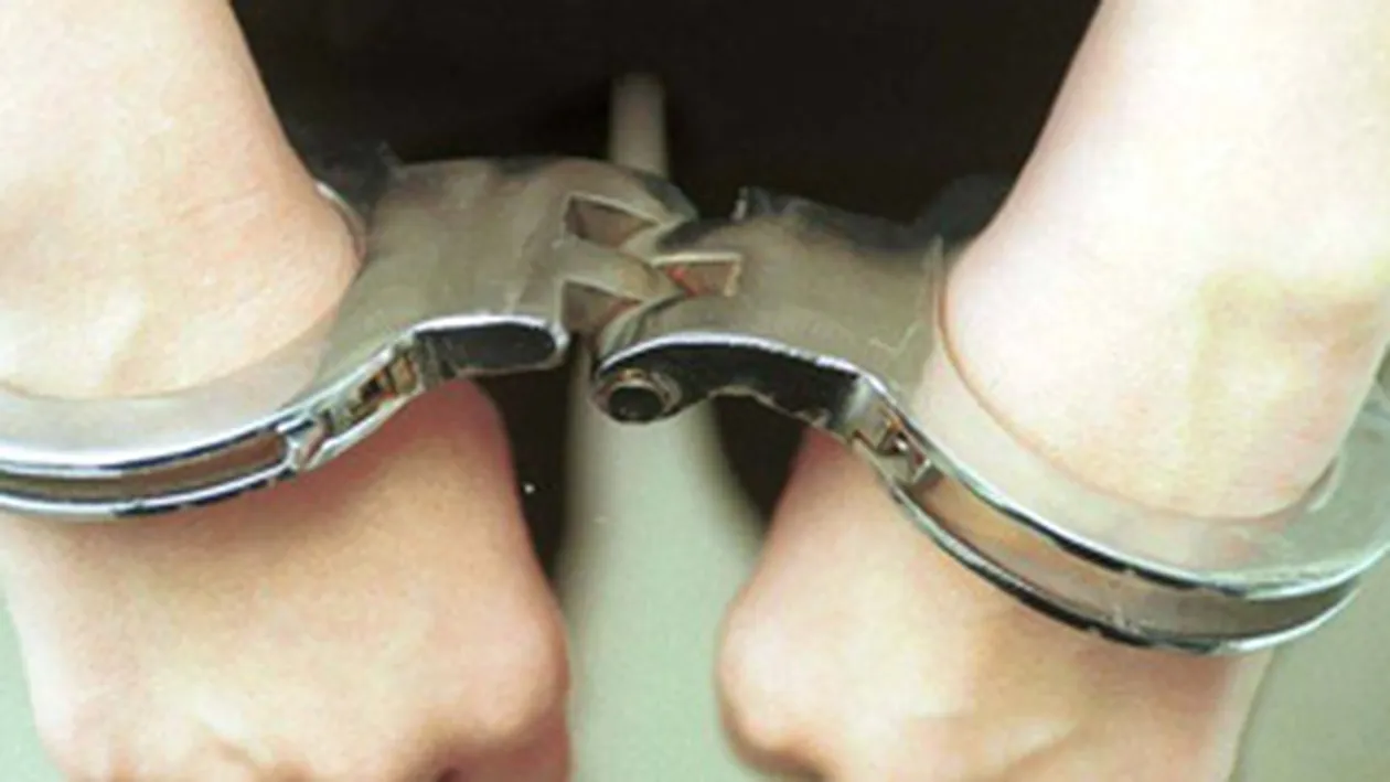 O profesoara din Constanta, acuzata de proxenetism! Una dintre victime este o fetita de 13 ani, care ii era eleva!