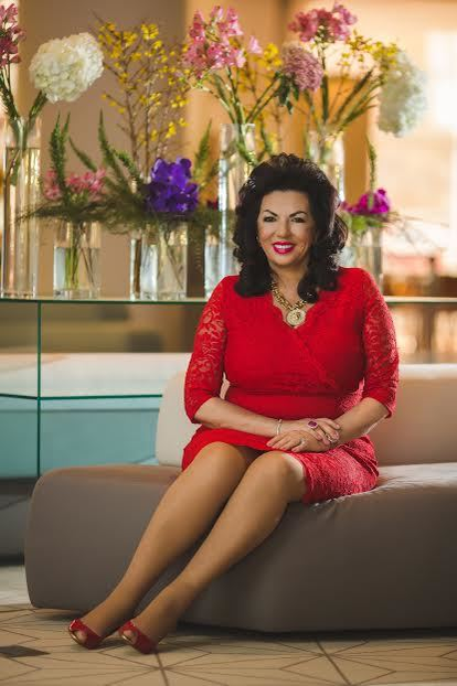 Carmen Harra, dezvăluiri despre bărbatul din viaţa ei: El e francez, este genul meu“