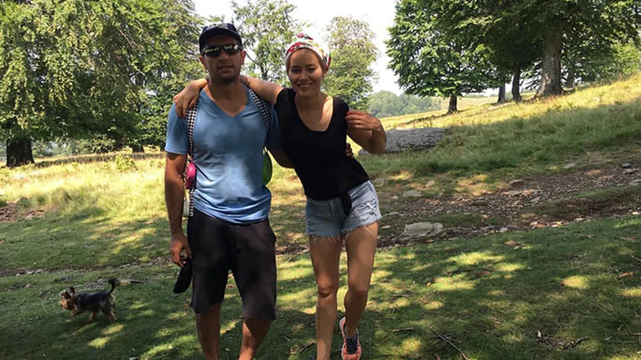 LAURA COSOI a vorbit în sfârşit despre sarcină! Ce a declarat actriţa, după o vizită la ADELA POPESCU