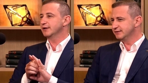 Alfred Simonis, "băiatul rău" care lăcrimează când ascultă "Rugă pentru părinţi". Dezvăluiri emoţionante la ALTCEVA cu Adrian Artene