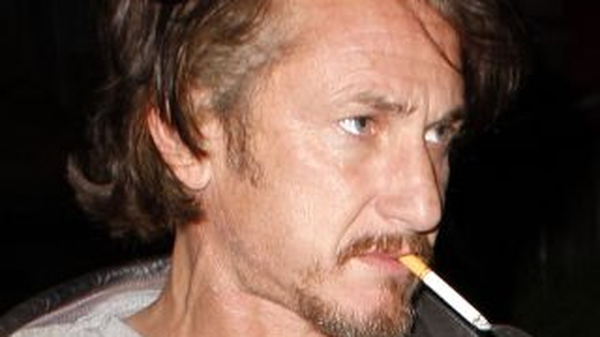 Sean Penn a fost condamnat la munca in folosul comunitatii dupa ce anul trecut a lovit un cameraman