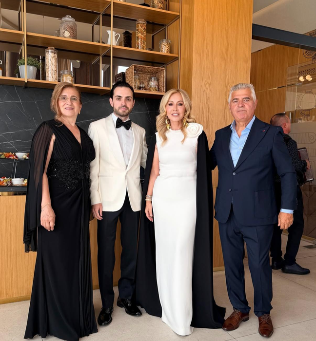 Ținuta neașteptată purtată de Anastasia Soare la nunta nepotului său: „Te-ai gândit să ieși tu în evidență, nu mireasa”
