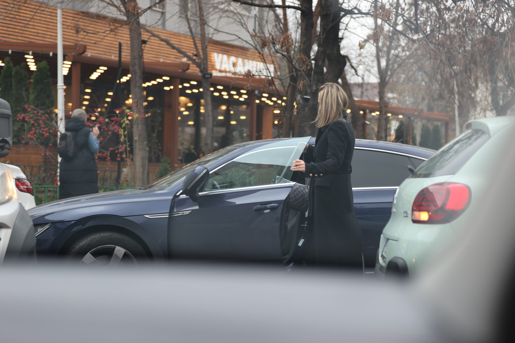 Așa îl "răsfață" Carmen Negoiță pe logodnicul ei