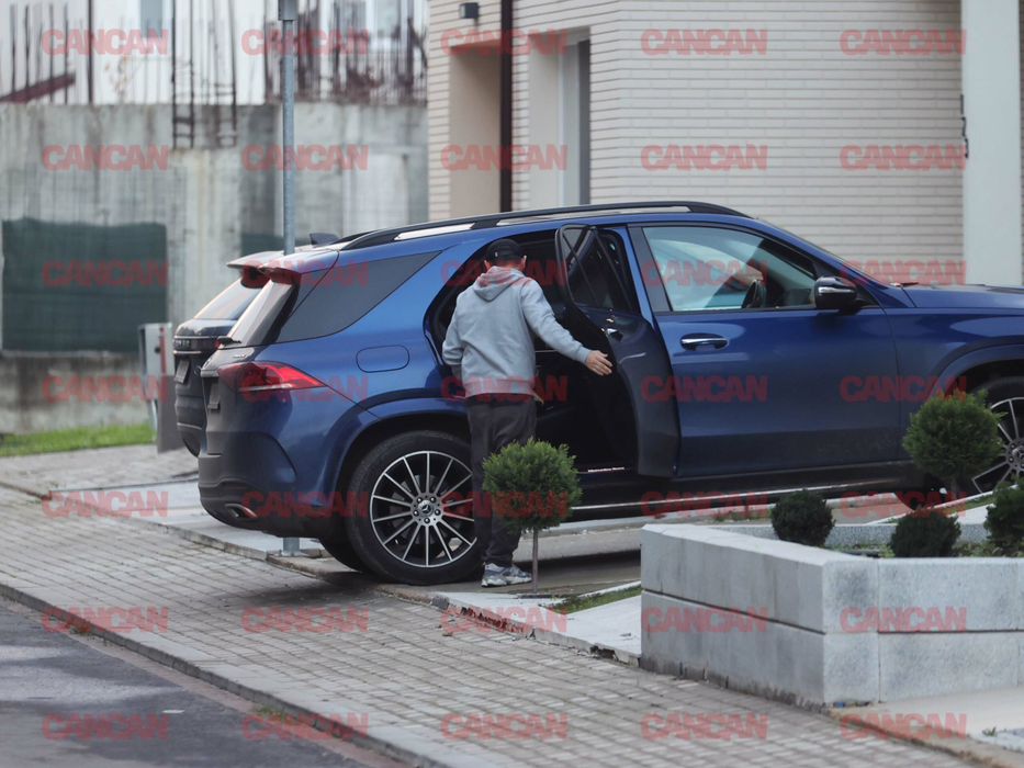 Mihai Rait activează „Sistemul Tramvai”. Dorel din Las Fierbinți, cu Mercedesul pe șine în Nordul Capitalei