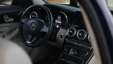 Trucul ieftin care te ajută să răcorești mai rapid interiorul mașinii, pe timp de caniculă
