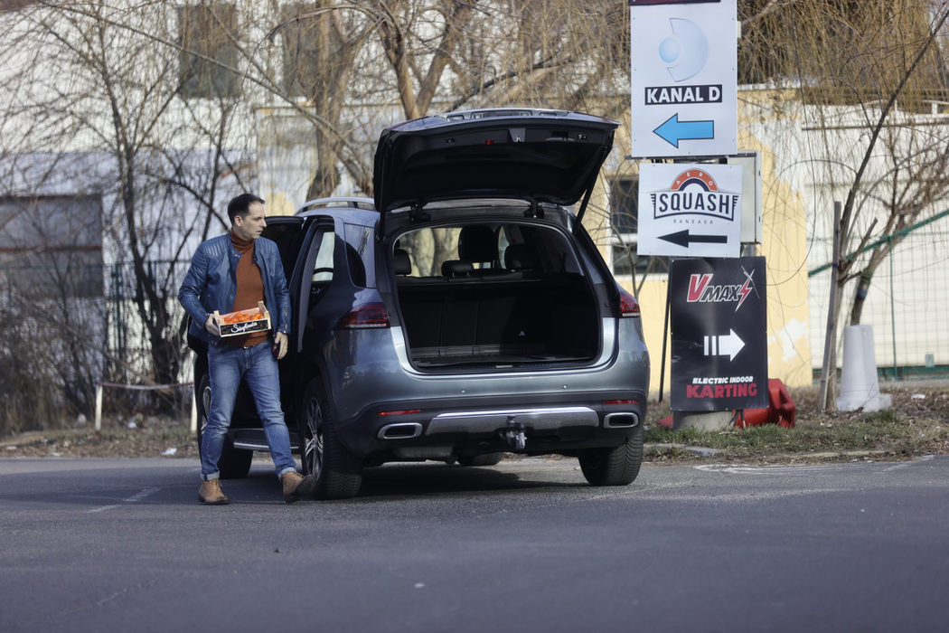 Dan Negru împlinește 51 de ani pe 23 februarie, dar cadourile au venit în avans
