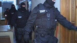 Un profesor şi-a obligat elevele să se prostitueze