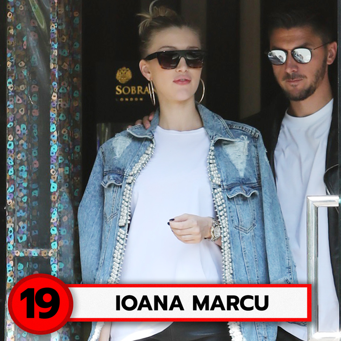 Top 30 cei mai discreți sâni din showbiz. Ce poziții ocupă Corina Caragea, Sandra Izbașa sau Iulia Albu?!