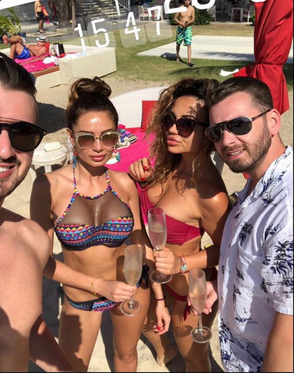 Andra şi Costel au avut parte de o vacanţă de neuitat în Thailanda, alături de un alt cuplu