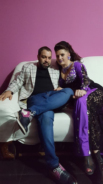 Îţi mai aminteşti de CORNELIA, dansatoarea din buric? Cum arată acum femeia care se unduia pe muzica maneliştilor