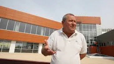 N-a stat pe ganduri si a umblat la “portofel”! Ce milionar a picat in mrejele Simonei Gherghe si a ajutat-o sa-si cumpere o vila