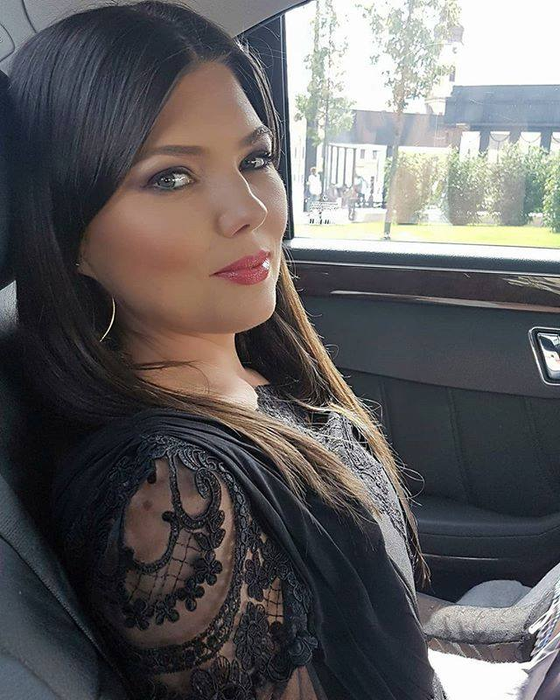 Paula Seling s-a pozat fără machiaj și nepensată! Are aproape 40 de ani, dar arată ca la 20