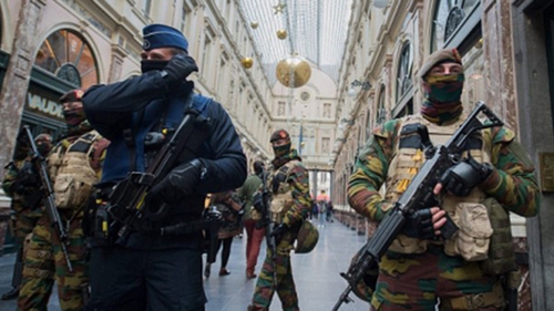 ULTIMA ORA! OPERATIUNE ANTITERORISTA la Bruxelles: Saisprezece persoane au fost ARESTATE!