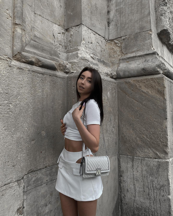 Diana e super sexy