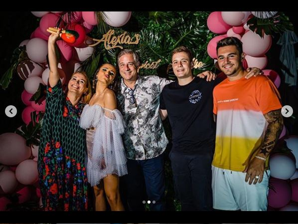 Andreea Esca, mărturii cutremurătoare despre drama pe care puțini i-o știu: “Bolnavi de cancer…” + apelul făcut de prezentatoare