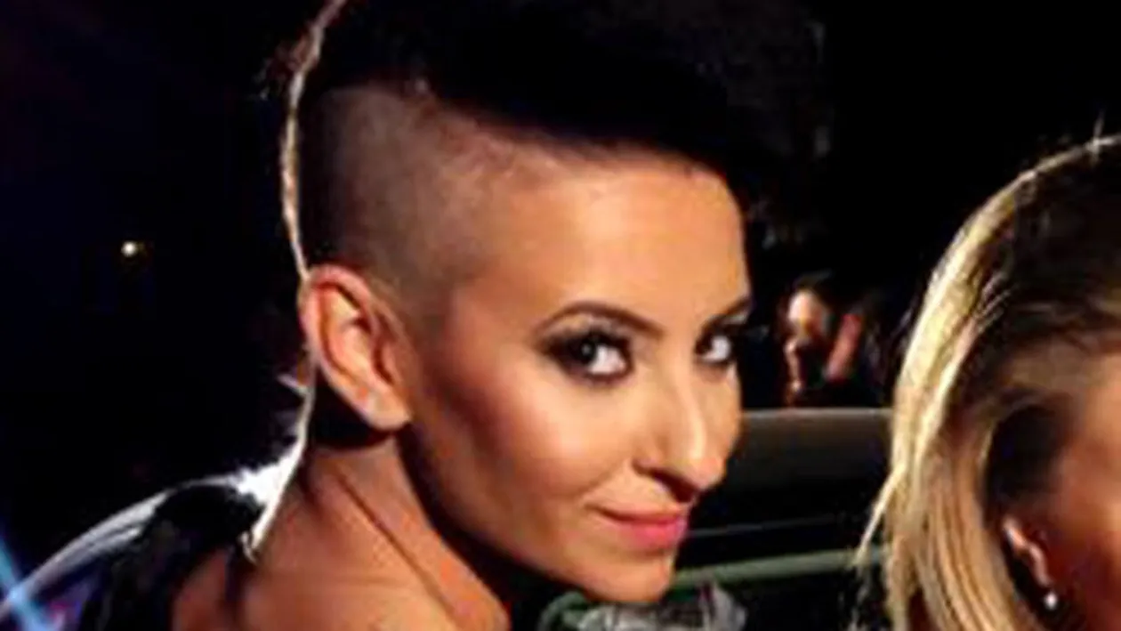 Schimbare spectaculoasă de LOOK! Se vor îndrăgosti toţi de ea! Vezi cum arată acum Giulia Anghelescu