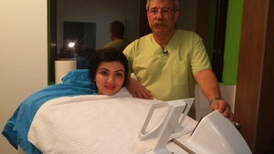 Adriana Bahmuţeanu a făcut publice imagini din timpul intervenţiei în zona intimă: ”Se introduce un tub minuscul cu aer...”