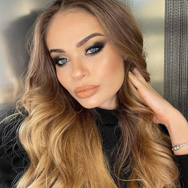 Petrova arată "bombă" și pare că știe ce vrea! 
