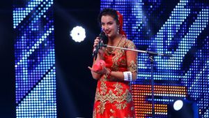 Fata din neam de căldărari care a cucerit juriul „X Factor“ avut parte de o nuntă ca în poveşti în urmă cu opt luni! Uite cum a arătat în rochie de mireasă