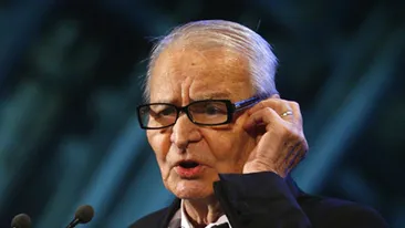 Din dragoste pentru teatru… Detaliul emotionant de pe casa maestrului Radu Beligan care arata legatura cu profesia de-o viata!