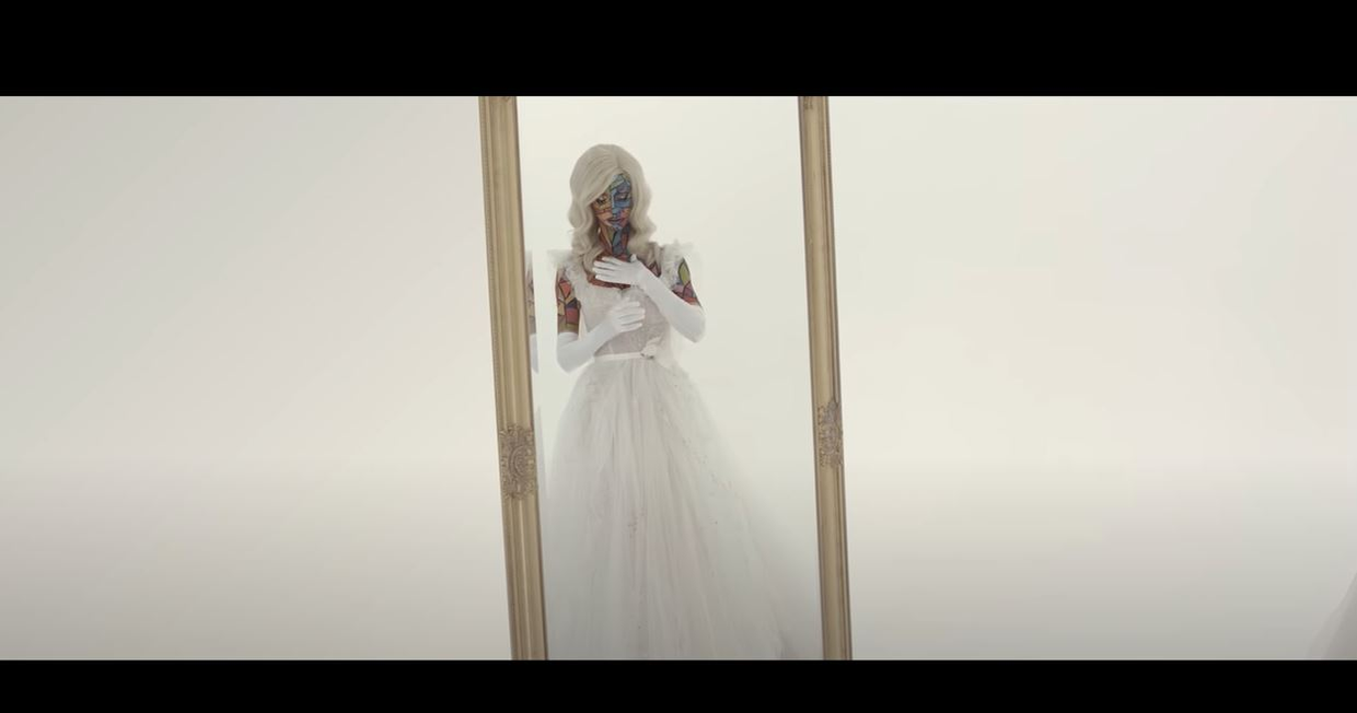 Andreea Bălan, mesaje dureroase pentru George Burcea în noua piesă, “Am crezut în basme”! Bărbatul misterios din videoclip seamănă cu tatăl fiicelor sale