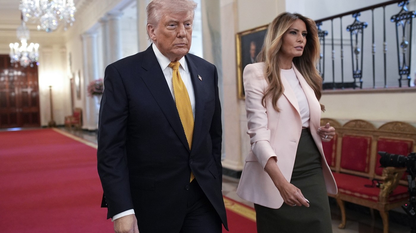 Ce s-ar întâmpla cu Melania Trump dacă Donald Trump ar muri în timpul mandatului. Scenariul analizat de presa americană
