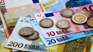 Curs valutar 26 august 2020. Leul, în mare scădere față de euro și dolar