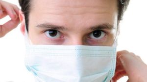 De săptămâna viitoare, o mască de protecție va ajunge să coste chiar și 40 de lei! Directorii farmaceutici au comandat milioane de măști de protecție!