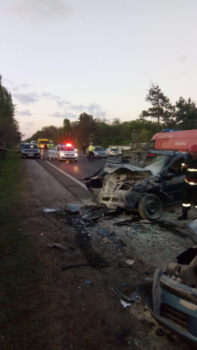 Accident înfiorător pe DN1, pe sensul spre București! Șapte oameni au fost răniți, iar la fața locului au ajuns 4 ambulanțe SMURD