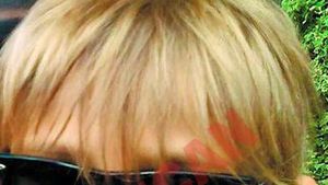 "Cand inchid ochii, vad cum sare leul pe mine!"