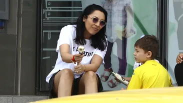 N-ai fi zis! Ce mașină conduce Andra. Soția lui Cătălin Măruță câștigă 10.000 de euro pe lună la Pro TV