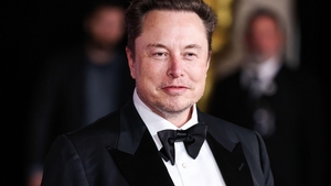 Averea lui Elon Musk, cel mai bogat om din lume, a depășit 400 de miliarde de dolari