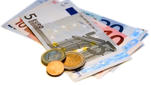 Doi soti au reusit sa ia cu acte false un credit bancar de 500.000 de euro